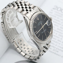 Załaduj obraz do przeglądarki galerii, Rolex Datejust ref. 1603 - Steel Bezel - Black dial - Jubilee Bracelet
