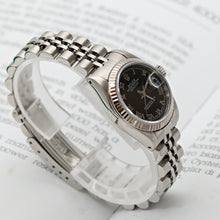 Załaduj obraz do przeglądarki galerii, Rolex Lady-Datejust ref. 69174 - Black Roman Dial - Jubilee bracelet
