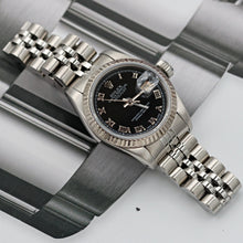 Załaduj obraz do przeglądarki galerii, Rolex Lady-Datejust ref. 69174 - Black Roman Dial - Jubilee bracelet
