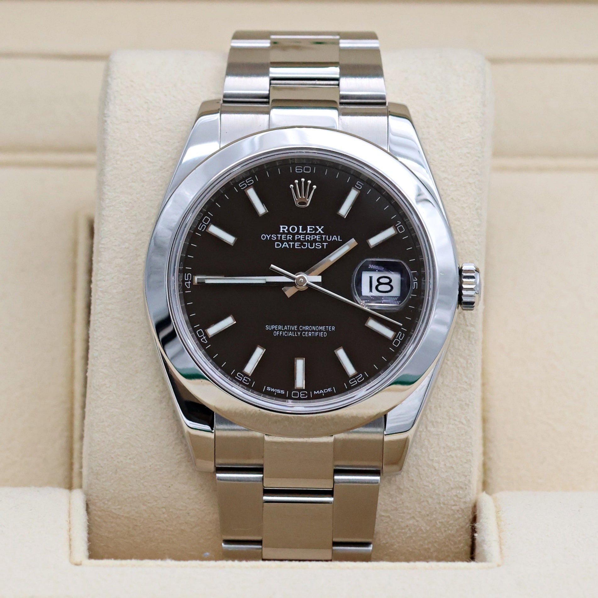Rolex Datejust ref. 126300 Black Dial Oyster bracelet - Full Set