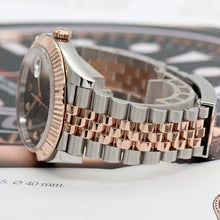 Cargar imagen en el visor de la galería, Rolex Datejust ref. 126331 Chocolate Diamonds dial Rose Gold / Steel - Oyster bracelet
