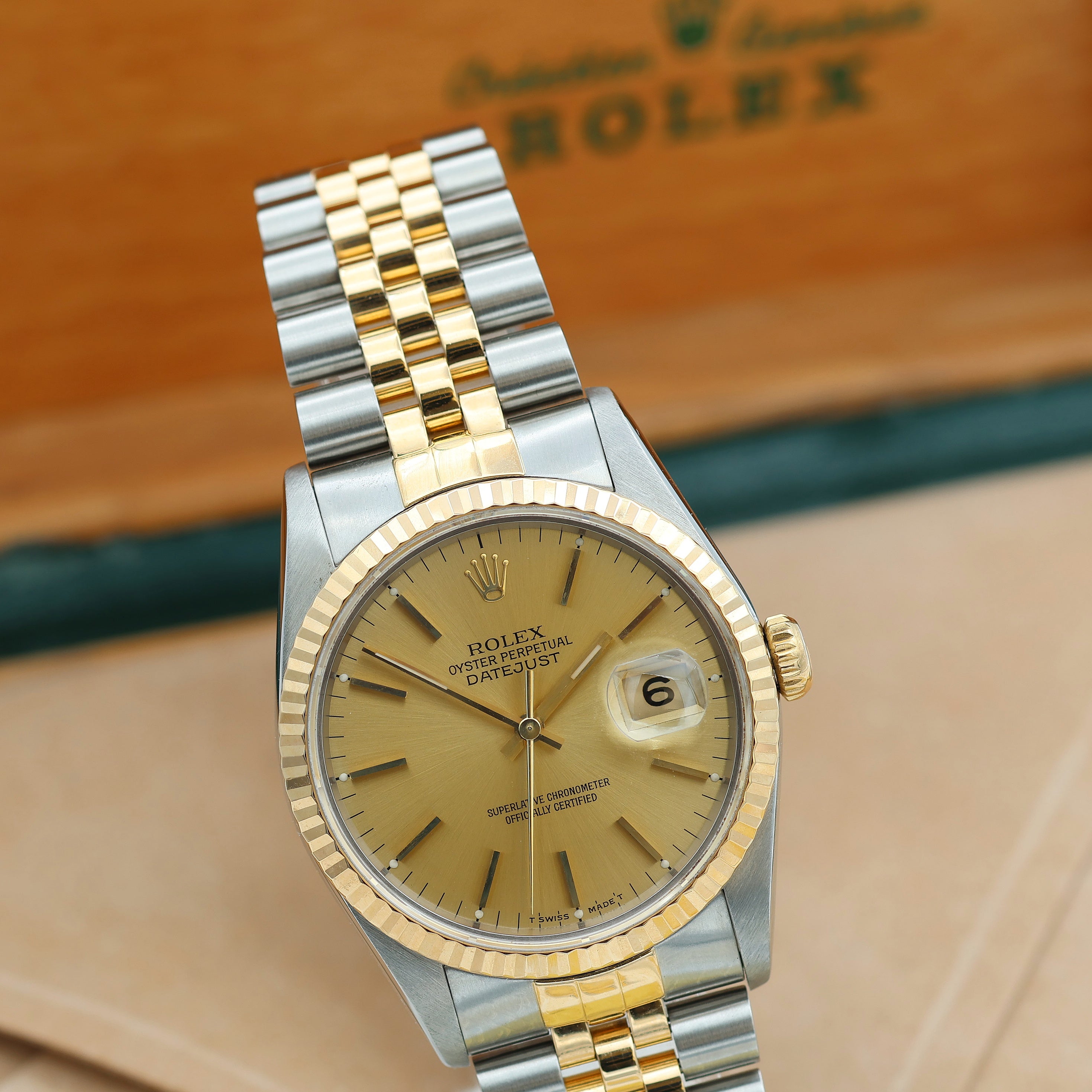 Rolex Datejust 36 ref. 16233 Champagne dial - Jubilee Bracelet