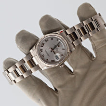 Load image into Gallery viewer, Rolex Day-Date 36 ref. 118239 Silver Roman dial - Oyster - Full Set
