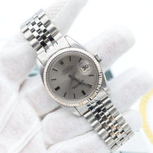 Załaduj obraz do przeglądarki galerii, Rolex Datejust ref. 1601 - Grey Dial - Jubilee bracelet
