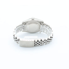 Załaduj obraz do przeglądarki galerii, Rolex Datejust ref. 16030 - Jubilee Bracelet - White Buckley Dial
