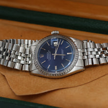 Indlæs billede til gallerivisning Rolex Datejust ref. 1603 - Steel Bezel - Blue Soleil dial (V III) - Jubilee Bracelet
