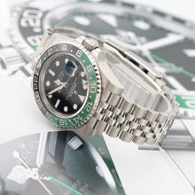 Load image into Gallery viewer, Rolex GMT Sprite ref. 126720VTNR Jubilee - Full Set
