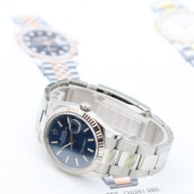Carica l'immagine nel visualizzatore di Gallery, Rolex Datejust ref. 126234 Blue Dial Oyster bracelet - Full Set
