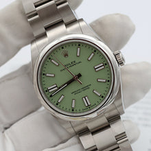 Indlæs billede til gallerivisning Rolex Oyster Perpetual 134300 - Green "Pistachio" Dial - Full set
