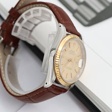 Load image into Gallery viewer, Rolex Datejust 36 ref. 16233 Champagne dial - Leather Strap - Full Set
