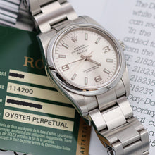 Cargar imagen en el visor de la galería, ON SALE: Rolex Oyster Perpetual ref. 114200 Dial Silver 3-6-9 - Full Set
