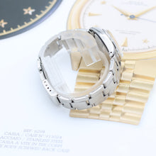 Charger l&#39;image dans la galerie, Rolex Oyster Perpetual Lady ref. 6618 - SIlver Dial - Oyster Bracelet
