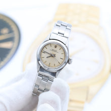Charger l&#39;image dans la galerie, Rolex Oyster Perpetual Lady ref. 6618 - SIlver Dial - Oyster Bracelet
