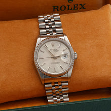 Indlæs billede til gallerivisning Rolex Datejust 36 ref. 16220 Silver Dial - Jubilee Bracelet

