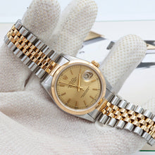 Kép betöltése a galériamegjelenítőbe: Rolex Datejust ref. 16203 Champagne Circle Dial - Jubilee Bracelet - Full set
