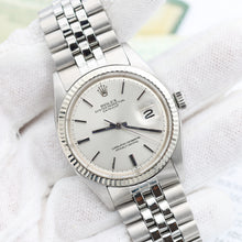 Załaduj obraz do przeglądarki galerii, Rolex Datejust ref. 1601 - White Gold Bezel - Silver dial (V)
