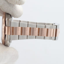 Indlæs billede til gallerivisning Rolex Datejust ref. 126331 Sundust Dial - Full set
