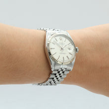 Indlæs billede til gallerivisning Rolex Datejust ref. 1601 - White Gold Bezel - Silver dial (VI) - Full Set
