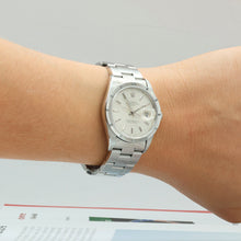 Indlæs billede til gallerivisning Rolex Date ref. 15210 - Silver Dial - Oyster Bracelet
