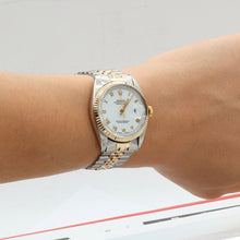 Carica l'immagine nel visualizzatore di Gallery, Rolex Datejust ref. 16013 -Steel/Gold - White Roman Dial
