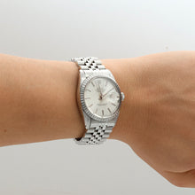 Cargar imagen en el visor de la galería, Rolex Datejust ref. 16030 - Jubilee Bracelet - Silver Dial V V

