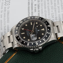 Charger l'image dans la galerie, Rolex GMT Master II 16710 - Pepsi Bezel "Tritium" Dial - Oyster
