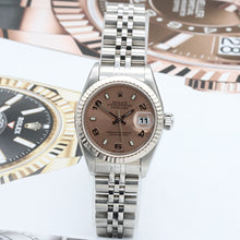 Carica l'immagine nel visualizzatore di Gallery, Rolex Lady-Datejust ref. 79174 - Salmon Arabic Dial - Jubilee bracelet
