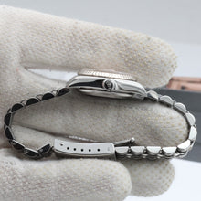 Carica l'immagine nel visualizzatore di Gallery, Rolex Lady-Datejust ref. 79174 - Salmon Arabic Dial - Jubilee bracelet
