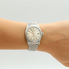 Carica l'immagine nel visualizzatore di Gallery, Rolex Datejust ref. 1603 - Silver Dial (V5) - Jubilee Bracelet
