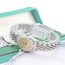 Załaduj obraz do przeglądarki galerii, Rolex Lady Oyster Perpetual ref. 76030 - Champagne Dial - Jubilee Bracelet
