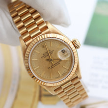 Załaduj obraz do przeglądarki galerii, Rolex Lady Datejust ref. 69178 Champagne Linen Dial
