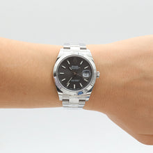 Indlæs billede til gallerivisning Rolex Datejust ref. 126300 Slate Grey Dial Oyster bracelet - Full Set
