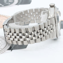 Bild in Galerie-Viewer laden, Rolex Datejust ref. 16030 - Jubilee Bracelet - Champagne Buckley Dial
