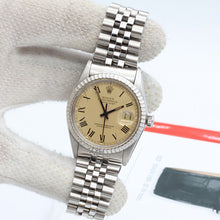 Bild in Galerie-Viewer laden, Rolex Datejust ref. 16030 - Jubilee Bracelet - Champagne Buckley Dial
