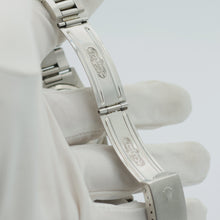 Cargar imagen en el visor de la galería, Rolex Datejust ref. 16200 Silver Dial Oyster Bracelet - Full Set

