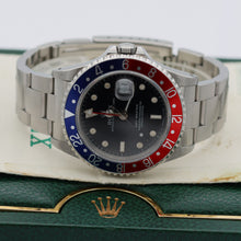Charger l'image dans la galerie, Rolex GMT-Master ref. 16700 - Pepsi Bezel - Full Set
