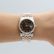 Załaduj obraz do przeglądarki galerii, Rolex Datejust 36 ref. 116231 Black Roman Dial - Steel/Rose Gold Jubilee - Full Set
