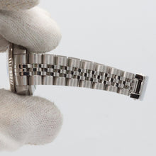 Carica l'immagine nel visualizzatore di Gallery, Rolex Lady-Datejust ref. 69174 - Silver Dial Jubilee bracelet
