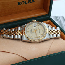Carica l'immagine nel visualizzatore di Gallery, Rolex Datejust 36 ref. 16233 Cream Roman dial
