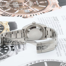 Carregar imagem no visualizador da galeria, Rolex Datejust ref. 116200 Racing Concentric (Silver) Dial - Oyster Bracelet - Full Set
