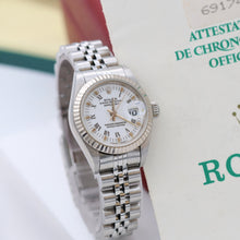 Cargar imagen en el visor de la galería, Rolex Lady-Datejust ref. 69174 - White Roman Small (Lines) Dial Jubilee bracelet - Full Set
