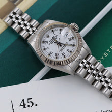Cargar imagen en el visor de la galería, Rolex Lady-Datejust ref. 69174 - White Roman Small (Lines) Dial Jubilee bracelet - Full Set
