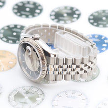 Carica l'immagine nel visualizzatore di Gallery, Rolex Datejust ref. 116234 Tuxedo (Silver/Black) Dial - Jubilee - Full Set

