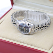 Załaduj obraz do przeglądarki galerii, Rolex Lady-Datejust ref. 69174 - Blue Soleil Dial Jubilee bracelet
