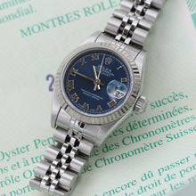 Załaduj obraz do przeglądarki galerii, Rolex Lady-Datejust ref. 69174 - Blue Roman Dial Jubilee bracelet - Full Set
