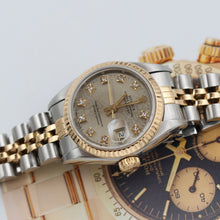 Załaduj obraz do przeglądarki galerii, Rolex Datejust Lady ref. 69173 Steel/Gold - Grey Millennary Diamonds Dial - Full Set
