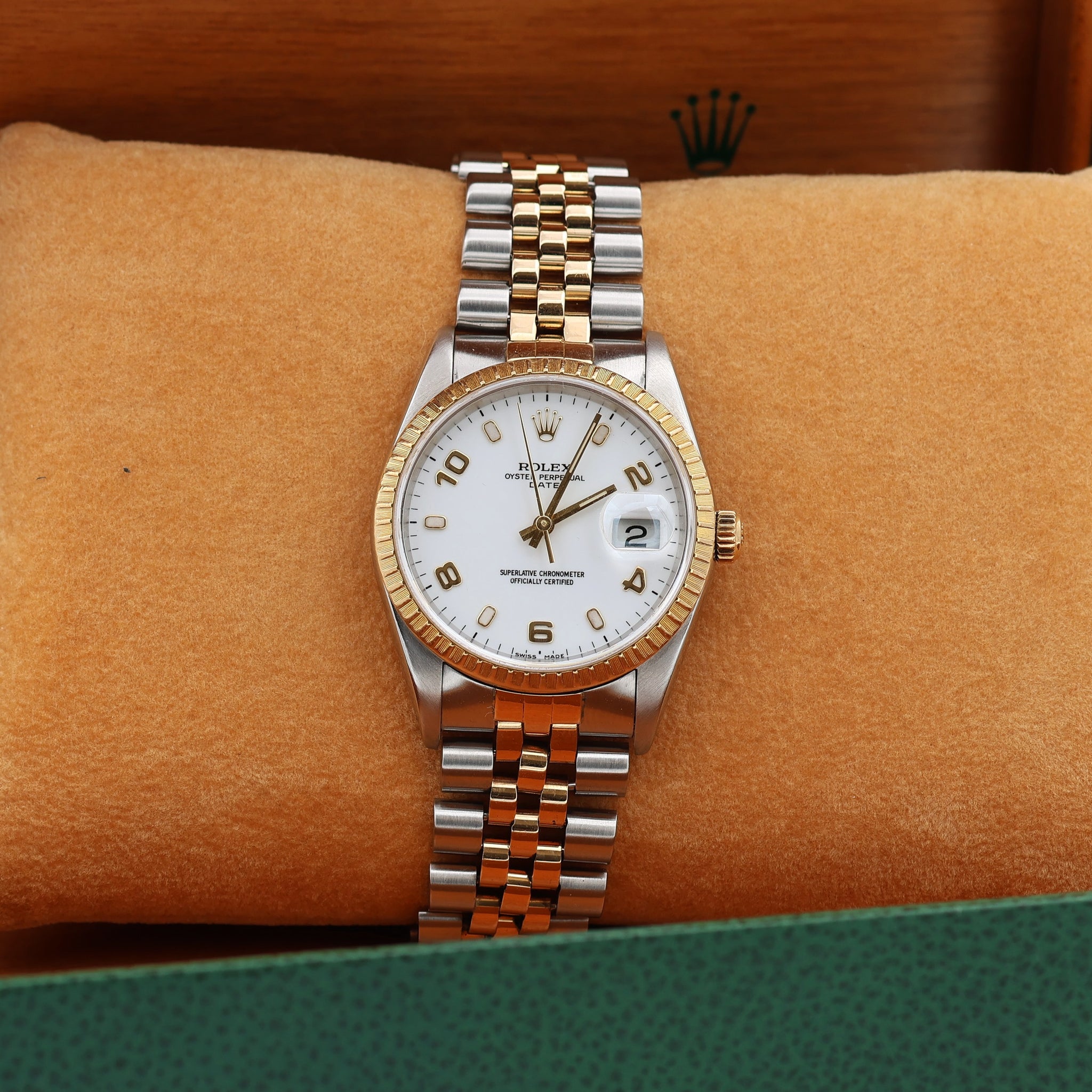 ROLEX  クラウン ×1 Rolex Oyster Perpetual Date ref. 15223 White Arabic Dial - Jubilee