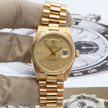 Carica l'immagine nel visualizzatore di Gallery, Rolex Day-Date 36 ref. 18038 - Champagne Diamonds dial -  President Bracelet
