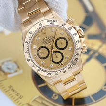 Załaduj obraz do przeglądarki galerii, Rolex Daytona 16528 - Champagne Diamonds Dial
