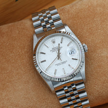Cargar imagen en el visor de la galería, Rolex Datejust 36 ref. 16234 Silver Linen Dial -  Jubilee - Full Set
